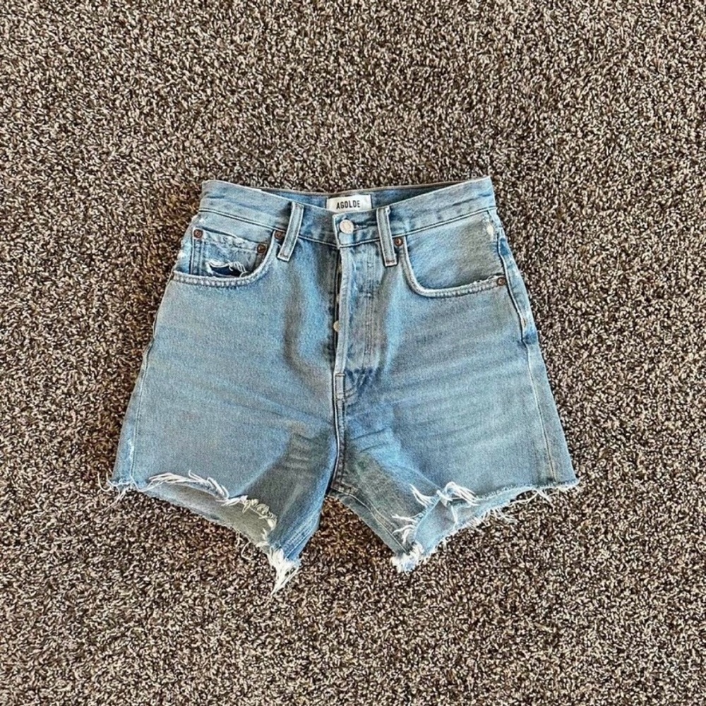 Agolde Riley Short in Snapshot, size 23" - Picture 3 of 4
